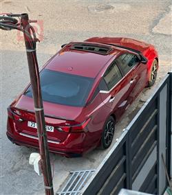 نیسان ئەلتیما